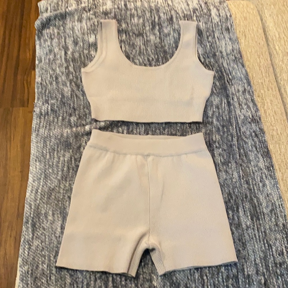 Matching cord set. NWOT size M